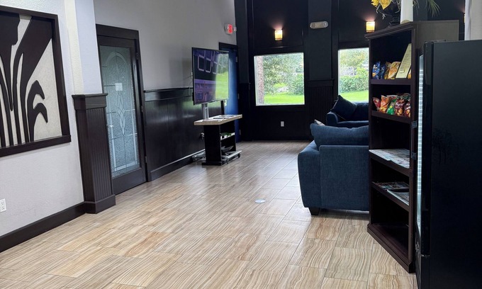 Brooksville Hotel | Days Inn by Wyndham Brooksville/Dade City