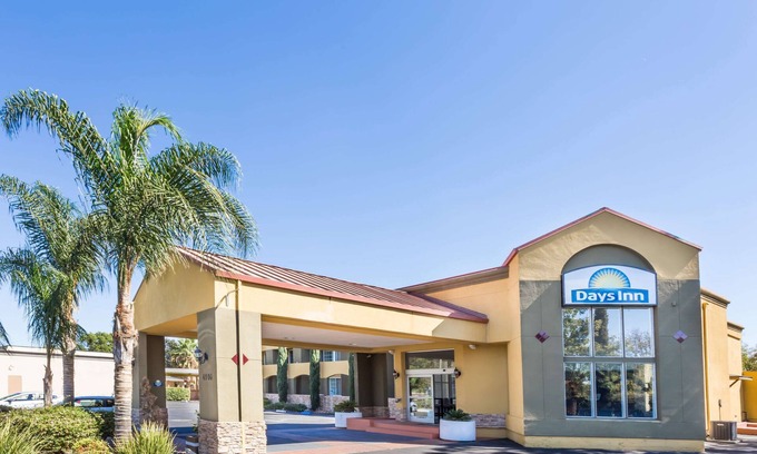 Davis Hotel | Prodigy Hotel, a Days Inn by Wyndham