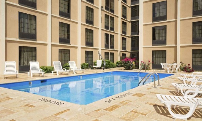 Rome Hotel | Days Inn by Wyndham Rome Downtown