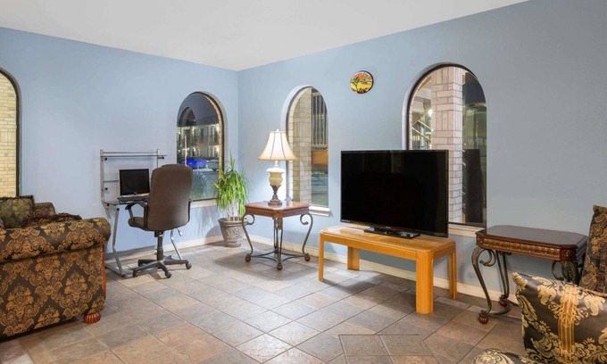 North San Antonio - SAT Hotel | Days Inn by Wyndham San Antonio