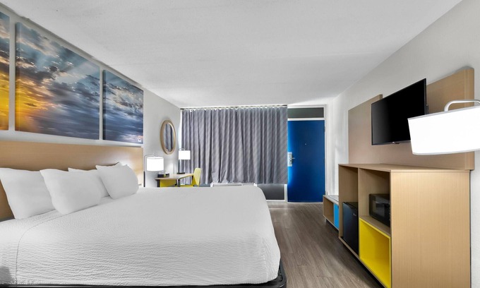 Seneca Hotel | Days Inn by Wyndham Seneca / Clemson Area