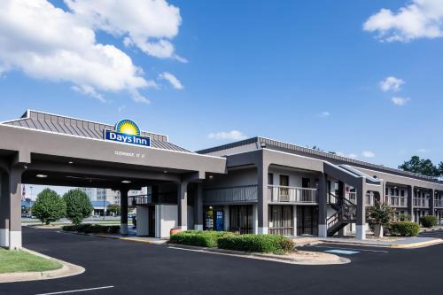 Wilson Hotel | Days Inn by Wyndham Wilson