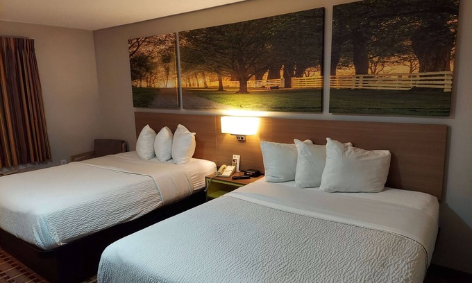 Huntsville Hotel | Days Inn & Suites by Wyndham Huntsville