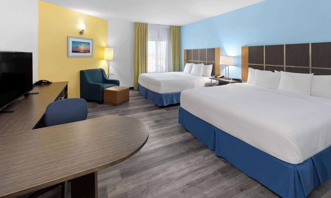 Lubbock Hotel | Days Inn & Suites by Wyndham Lubbock Medical Center