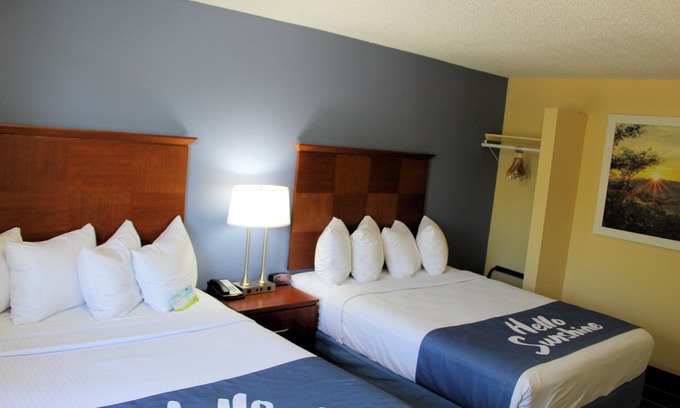 Gunnison Hotel | Days Inn & Suites by Wyndham Gunnison