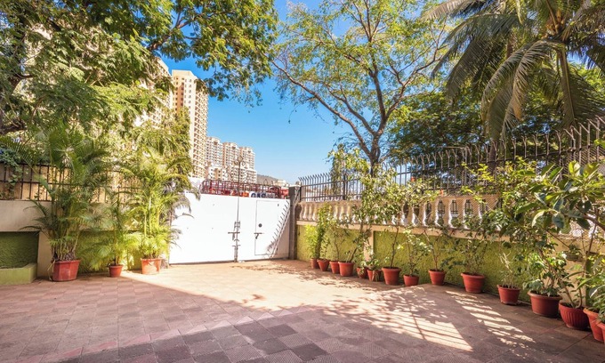 Malad East Casa | Dazzling 4 BHK bunglow near Film City Goregaon