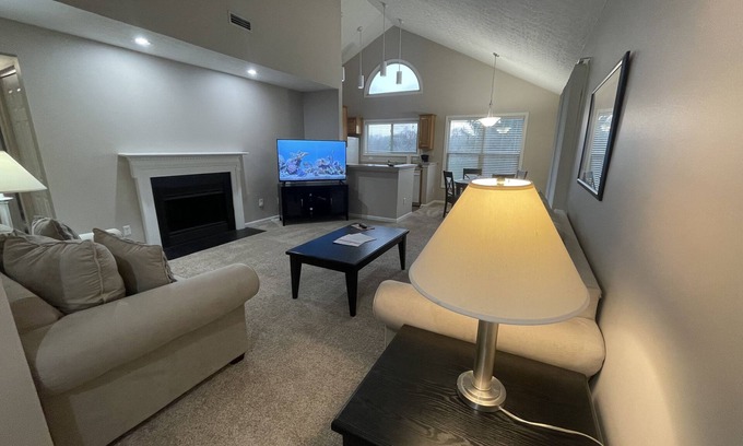 Dublin Apartamento | Dazzling Dublin 2 bed 2 baths!