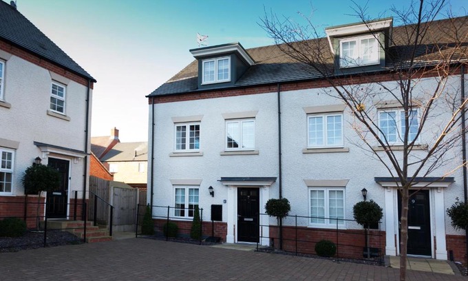 Castle Donington Apartamento | DBS Serviced Apartments - The Townhouse