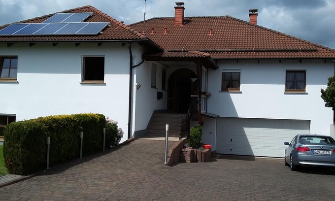 Bruchweiler Apartamento | Apartamento de vacaciones tranquilo en una casa de campo en alquiler