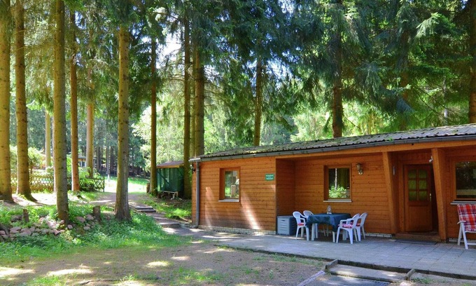 Finsterbergen Casa | Schönes Ferienhaus mit überdachter Veranda