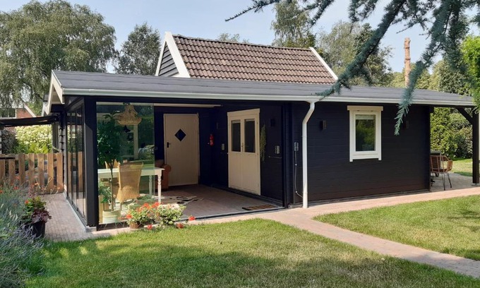 Bellingwolde Casa | De Groninger Zeeuw by Droomvilla