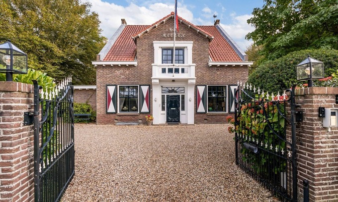 Noordwijkerhout Casa | De Meezen: A historical gem in the heart of Noordwijk