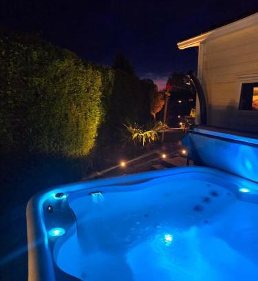 Sint-Annaland Chalet De Esquí | De Poort van Zeeland aan het water met jacuzzi