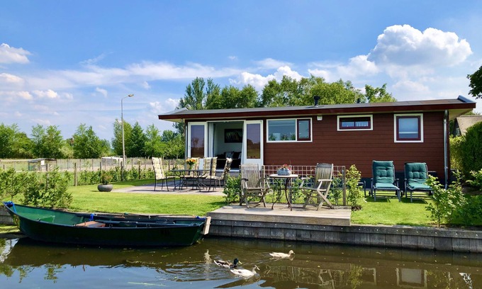 Municipality of Stichtse Vecht Casa | De Roodborst, en plena naturaleza, con bote de remos, y cerca de Amsterdam