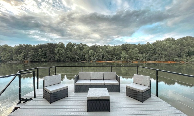Dawsonville Casa | DEALS! Waterfront | Dock | Kayaks | Views