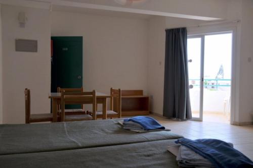 Pernera Apartamento | DebbieXenia Hotel Apartments Annex