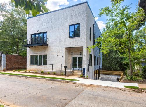 Oakhurst Apartamento | Decatur Delight Mixed- Use Apartments!