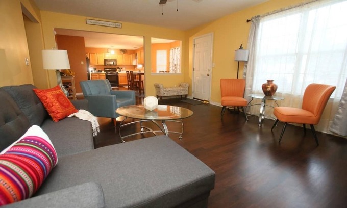 Decatur Casa | Decatur Escape 4bd/2.5ba home with garage