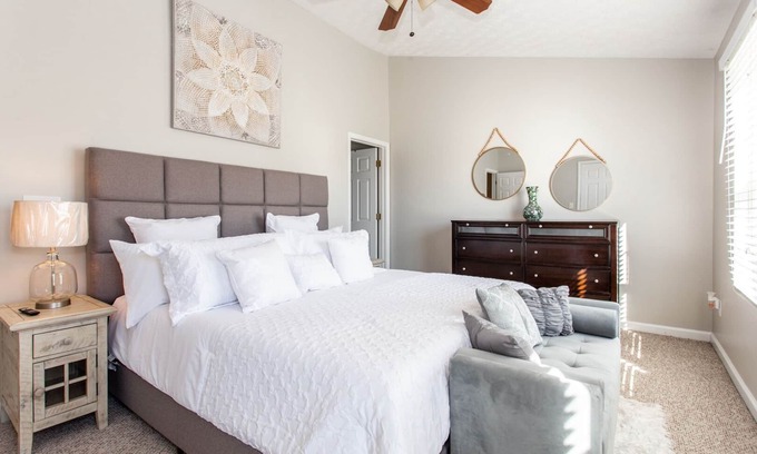 Decatur Casa | Decatur Gem w/King Bed, WiFi & Parking