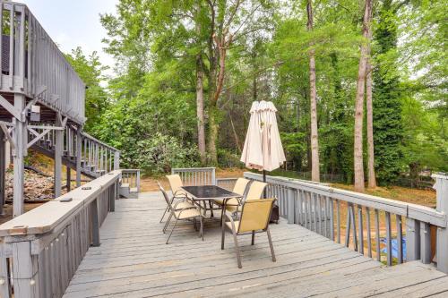 Stockbridge Casa | Deck and Game Room Family Home in Stockbridge!