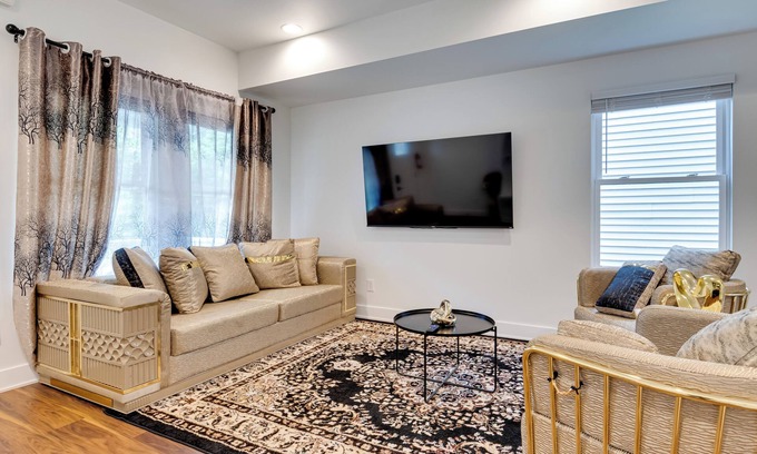 Mapleton/Fall Creek Casa | Central Indy Retreat In Walkable Location!