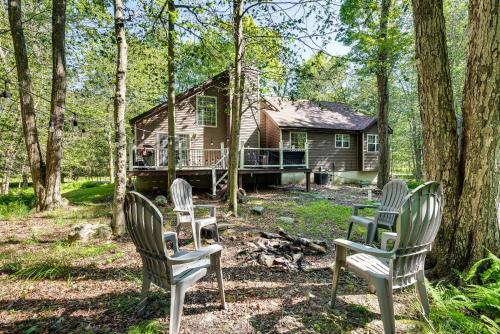 Gouldsboro Casa | Deck, Fire Pit and Beach Access Big Bass Lake Home