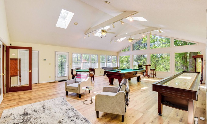 Tiger Casa | Deck & Game Room: Mountaintop Hideaway in Tiger!