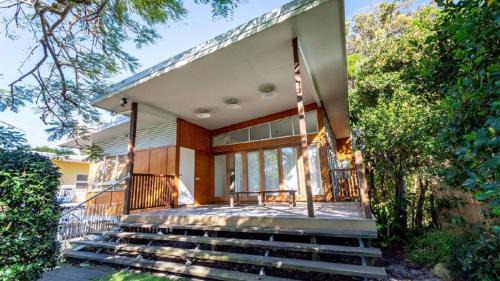 Woorim Casa | Decked out for a Fantastic Holiday - Winnett St, Woorim (Upstairs only)