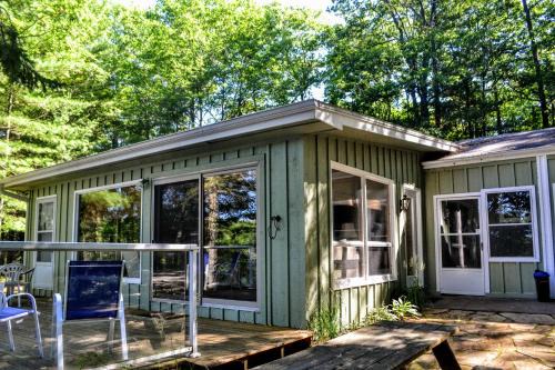 Woodruff Casa | Decompression Zone - Little Spider Lake