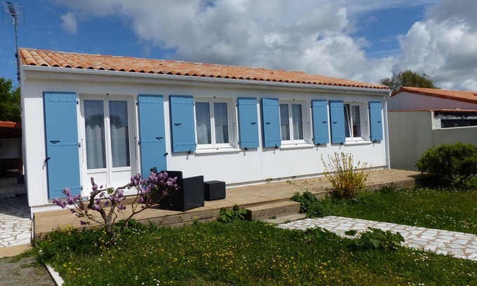 Marsilly Cabina | Decoración moderna y de buen gusto, confort, tranquilidad, en el pueblo de pescadores
