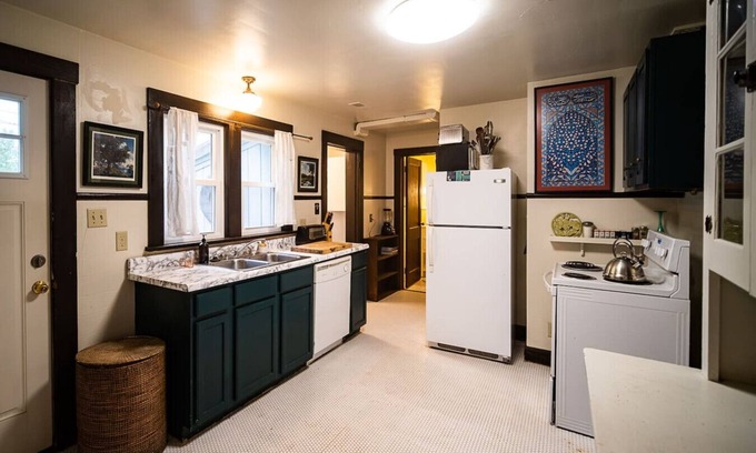 Bloomington Casa | Decorative Home Near IU Stadium