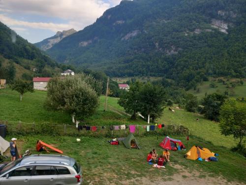 Vusanje Otro | Dedushi camping place