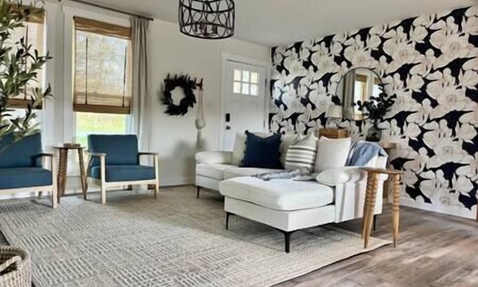 Lebanon Casa | Dee’s Bluebird Bungalow