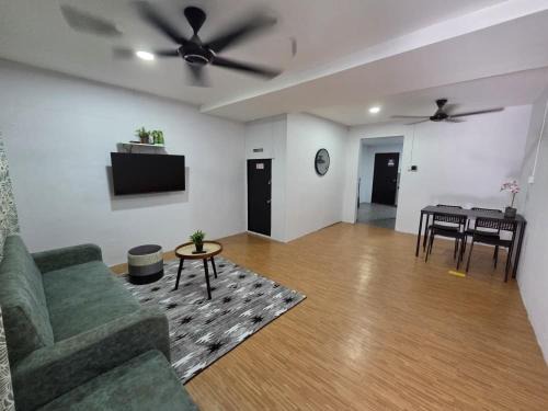 Kota Kinabalu Casa | Deefah Homestay Taman Sepanggar Kota Kinabalu