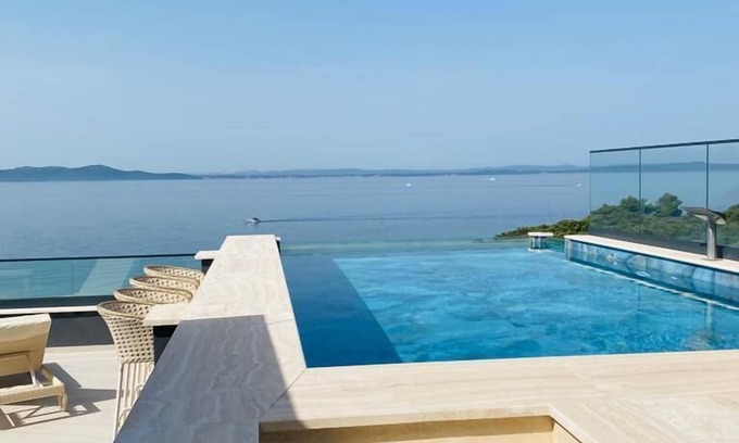 Kozino Apartamento | Deen Deluxe Penthouse with infinity pool
