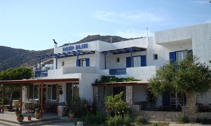 Ios Apartamento | Deep Blue Rooms & Apartments
