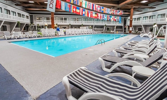 West Yarmouth Complejo | Deep Discount on studio at The Cove at Yarmouth in West Yarmouth, MA