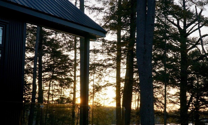 Unorganized Centre Parry Sound Cabina | Deer Lake Onyx - Modern Waterfront Cottage