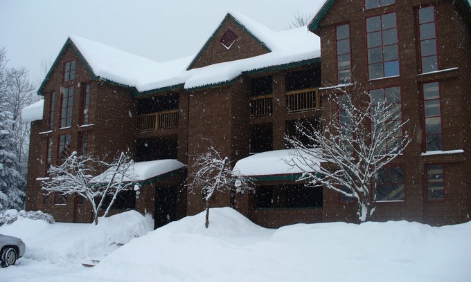 North Woodstock Condominio | Deer Park / Loon Mtn. - Condominio frente al río a 7 minutos de Loon