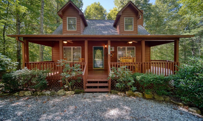 Blairsville Casa | Deer Ridge - Fireplace & Hot Tub