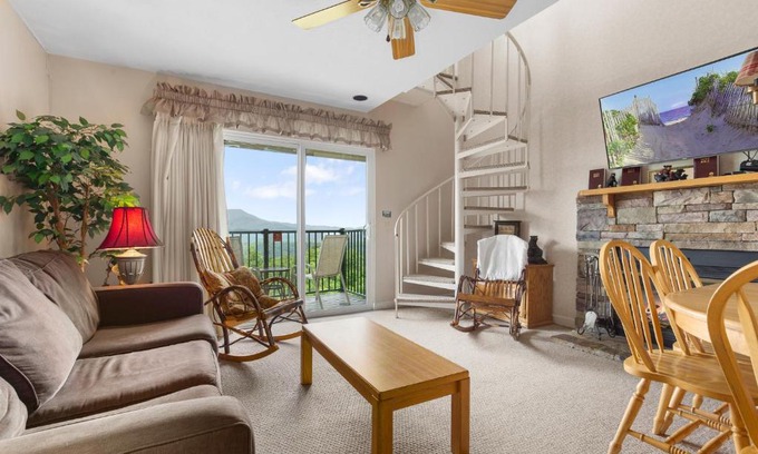 Gatlinburg - Pigeon Forge Apartamento | Deer Ridge Mountain Resort D301