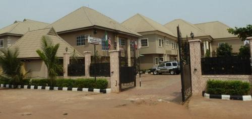 Asaba Cabina | Definite Destiny Hotel - Standard