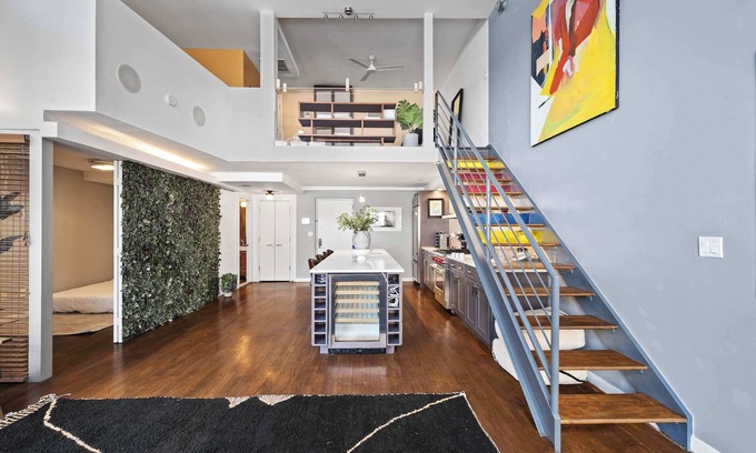 Bedford-Stuyvesant Apartamento | DeKalb Loft by Rove Travel | 2BR Duplex Condo Loft