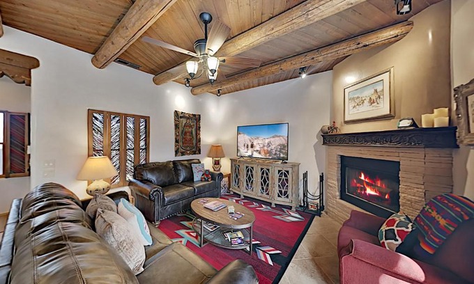Northeast Santa Fe Casa | Del Norte Manor Unit B
