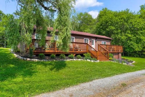 Damascus Casa | Delaware River Access Peaceful Farm Retreat!