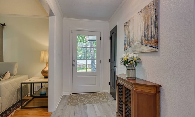 Forest Hills Casa | Delia's Delight, a lovely 4 bd/2 bth home is waiting for you!