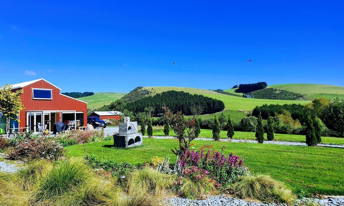 Cave Casa | Delightful 1-bed barn with stunning mountain views...