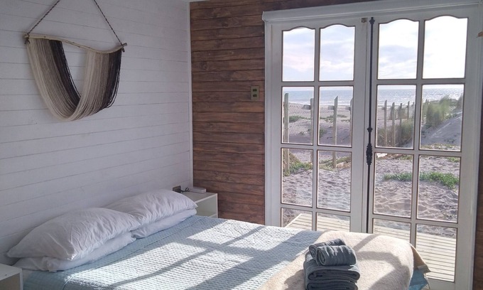 Curepto Cabina | Acogedora Tiny House 2 personas, Primera Línea de playa, apta para mascotas