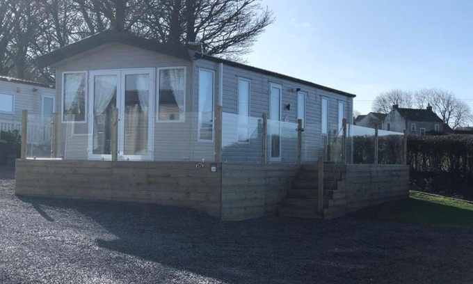 Gilcrux Complejo | Delightful 2-bed static set in a peaceful village