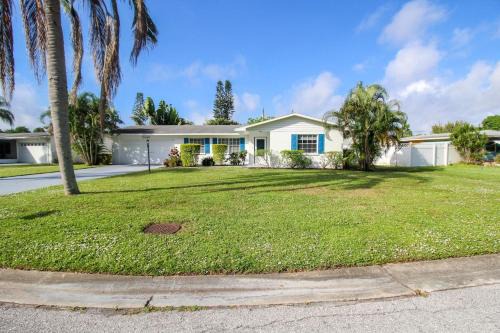 Bradenton Casa | Delightful 2 BR Home in West Bradenton - Sans Souci